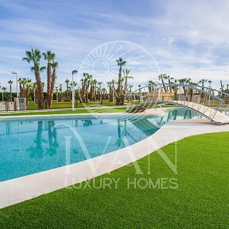 Casa Sandra Ivan Luxury Homes 9ªpta Sur 1ªlinea Apartment El Borseral